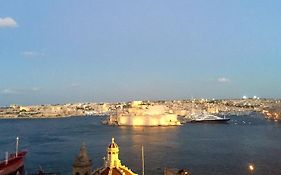 Luciano Valletta Studio - Self Catering